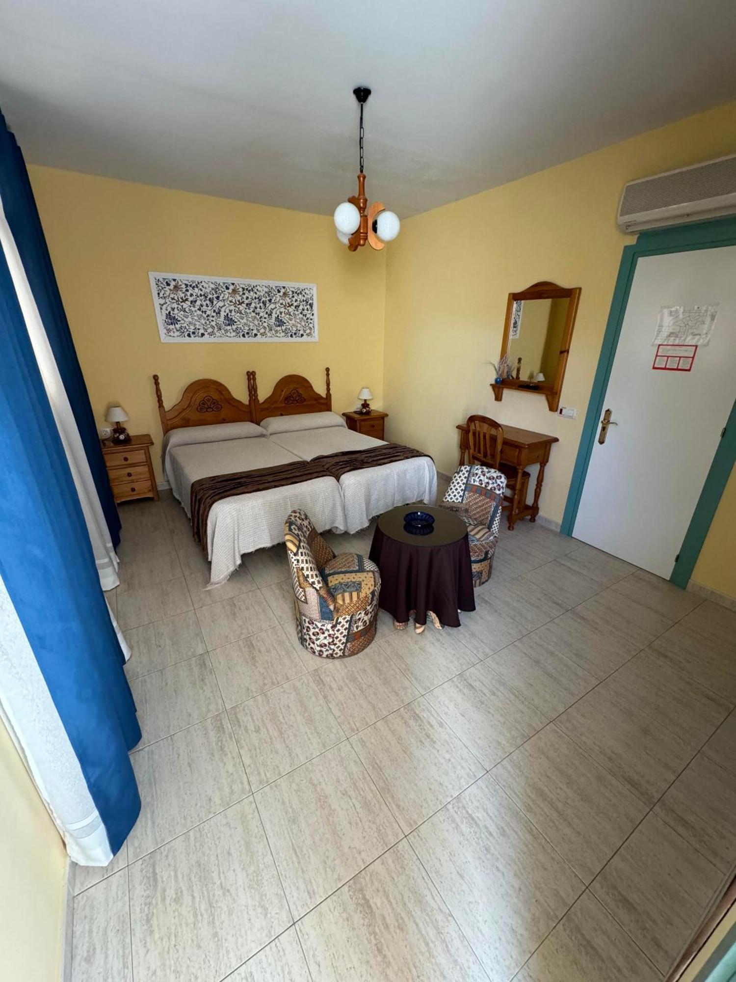 Hostal Joaquin Las Ventas con Pena Aguilera Exterior foto